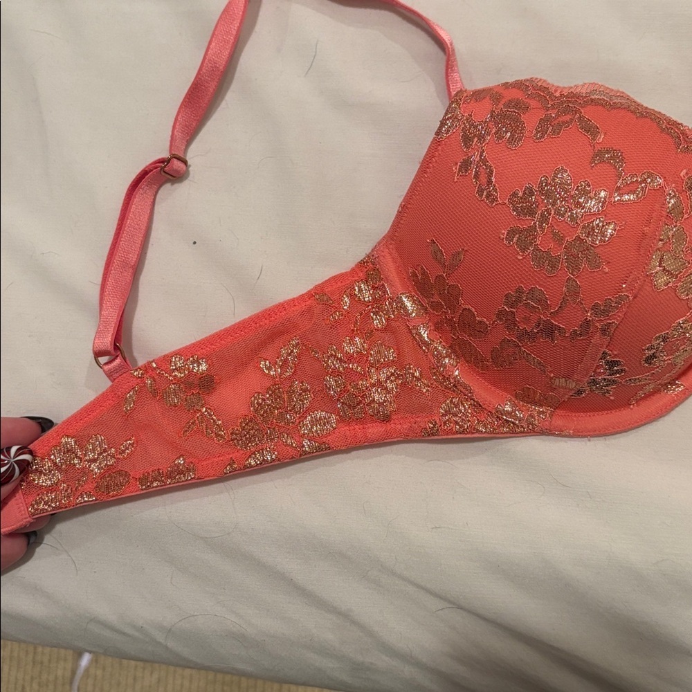 Victoria’s Secret Dream Angels Push-Up Bra 34B Coral Gold Lace - Picture 3 of 5